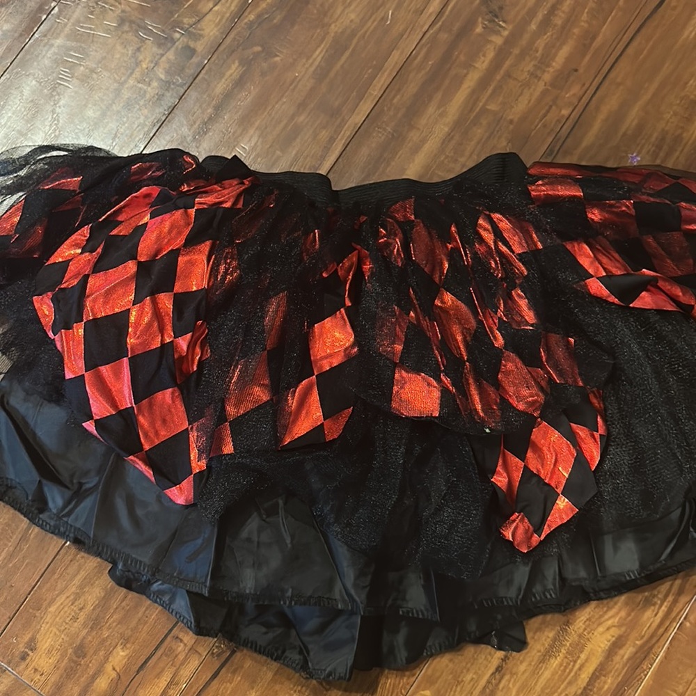 Spirit Halloween red black‎ diamond mini skirt OS